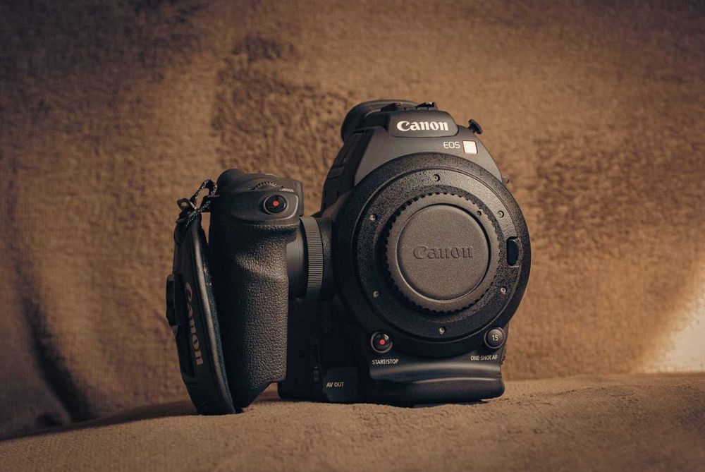 Canon C100 / Camera de filmat / Mirrorless