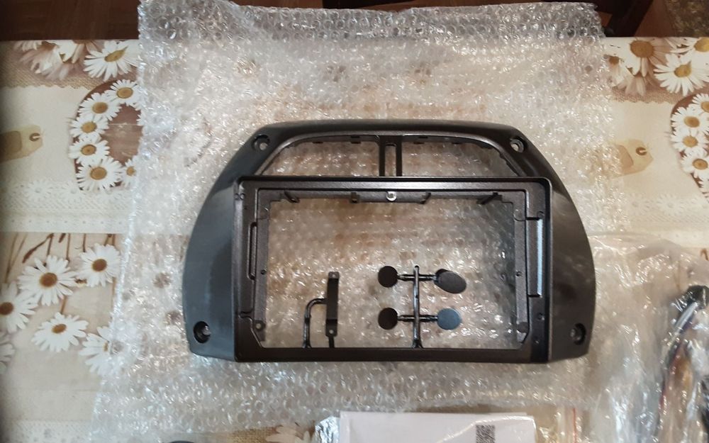 9 ича рамка за мултимедия за Тойота рав 4 генерация 2