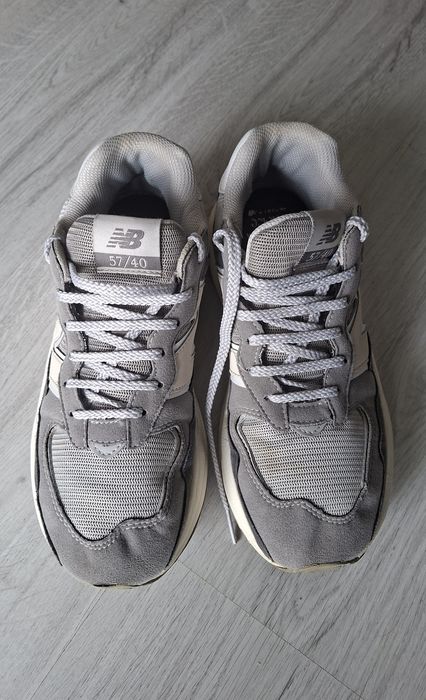 Vând New Balance 57/40