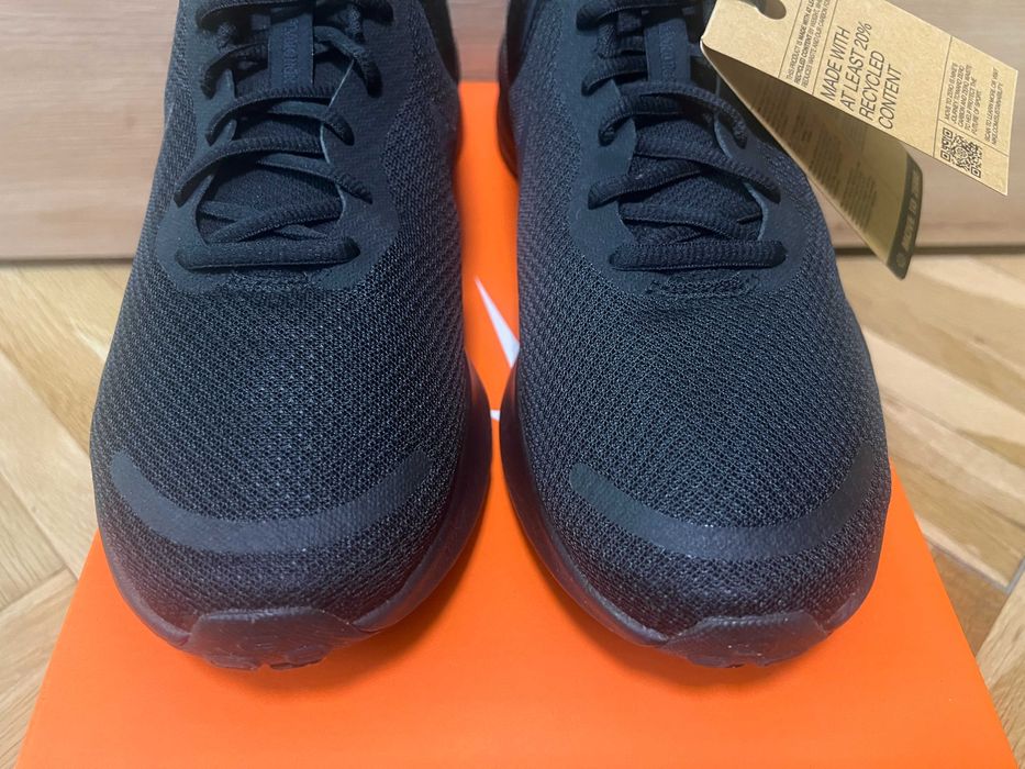 nike REVOLUTION 7 мъжки маратонки номер 44,5
