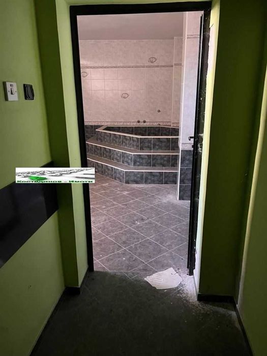 Продава се Промишлена сграда в Пловдив, Прослав - 2409 кв.м за 311 €/кв.м - Снимка #9