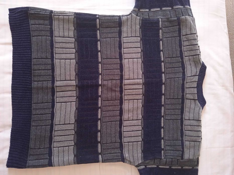 Продам джемпер, пуловер мужской.