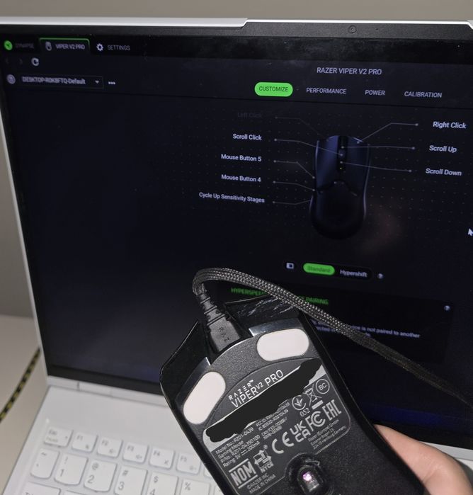 Mouse Razer Viper V2 Pro, în stare foarte bună, utilizat personal și îngrijit.