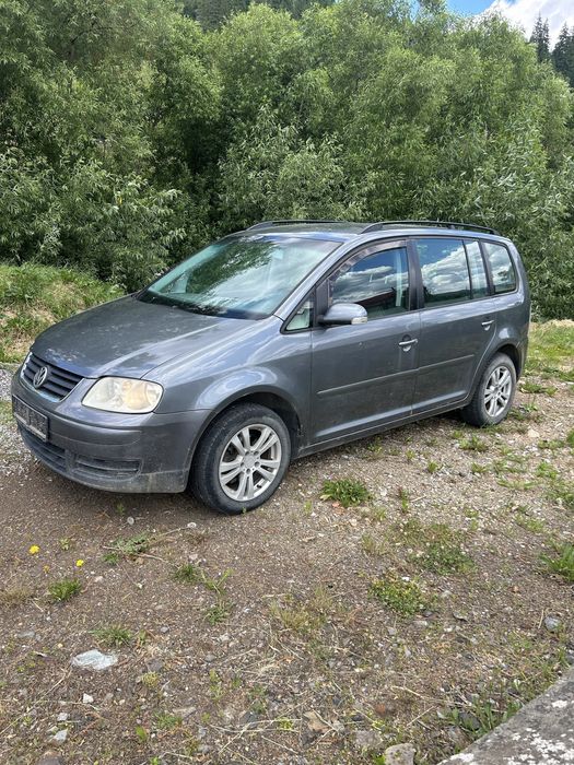 Dezmembrez Volkswagen Touran 1.9 TDI