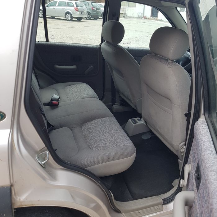 Ленд ровър на части бензин