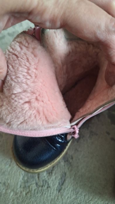 Ботинки для девочки 27размер