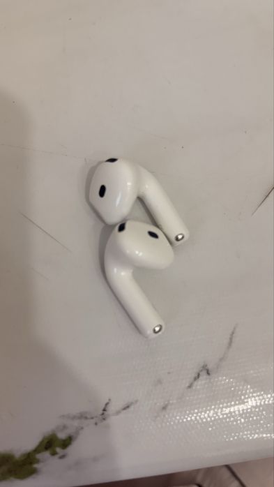 Наушники airpods 4