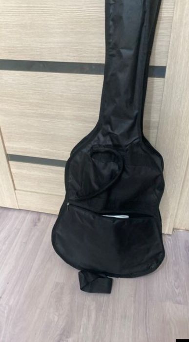 Акустическая гитара