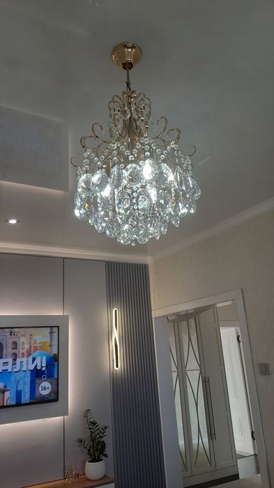 Люстра хрусталь.Срочно