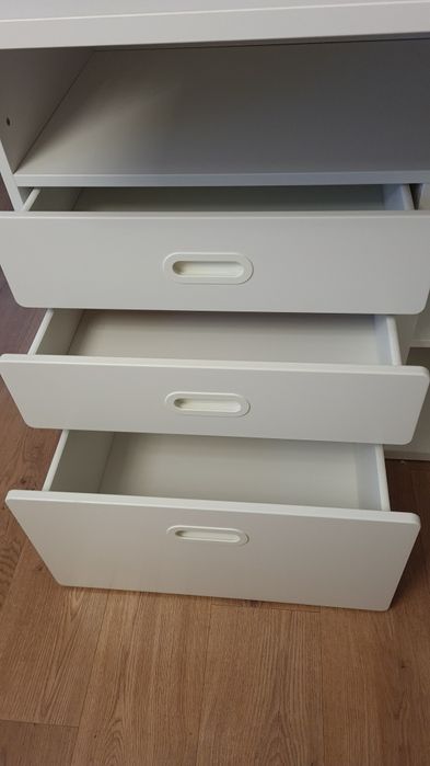 Stuva Ikea маса повивалник