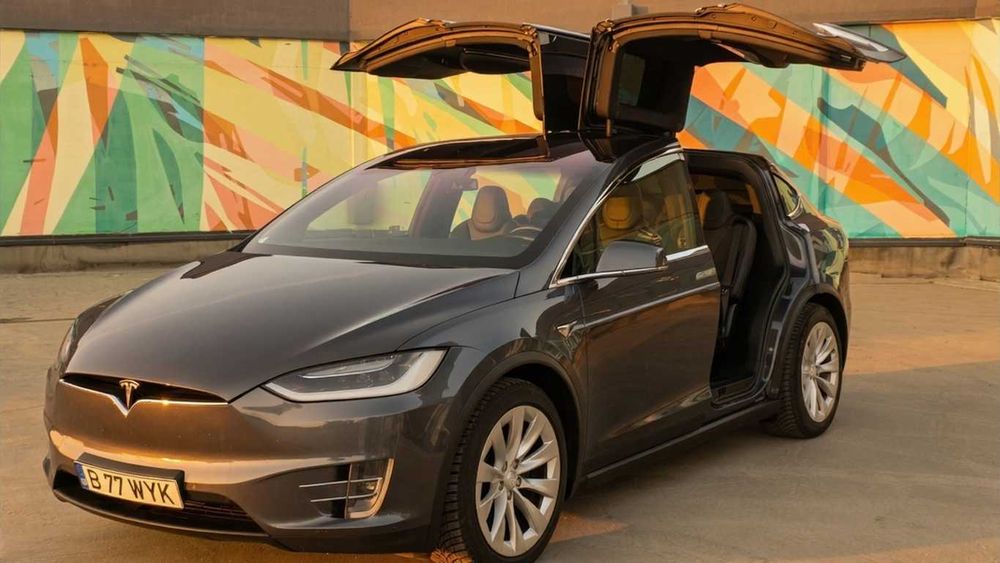 Tesla Model X - garanție baterie si motoare până la 26.07.2027 - fără limită de km