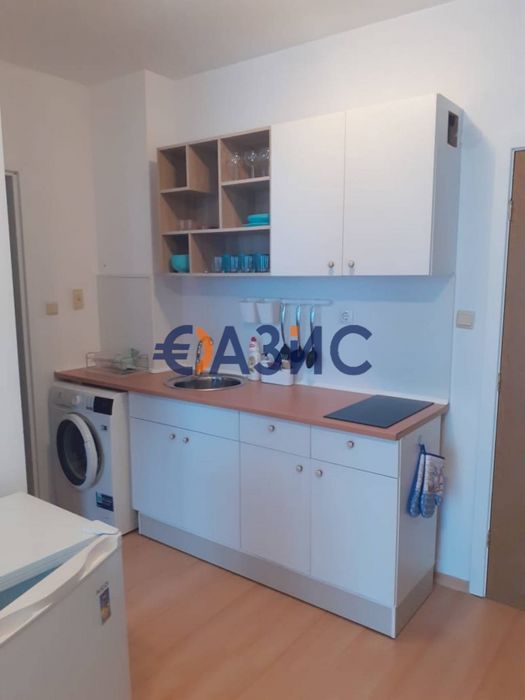 Продава се Двустаен апартамент в к.к. Слънчев бряг - 55 кв.м за 505 €/кв.м - Снимка #8