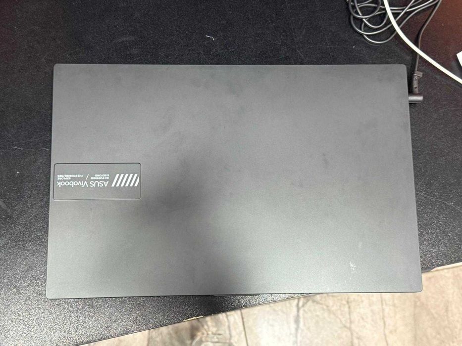 HOPE AMANET P2 - Asus Vivobook / Amd Ryzen 5 7520 / 16 GB /  SSD 500 GB