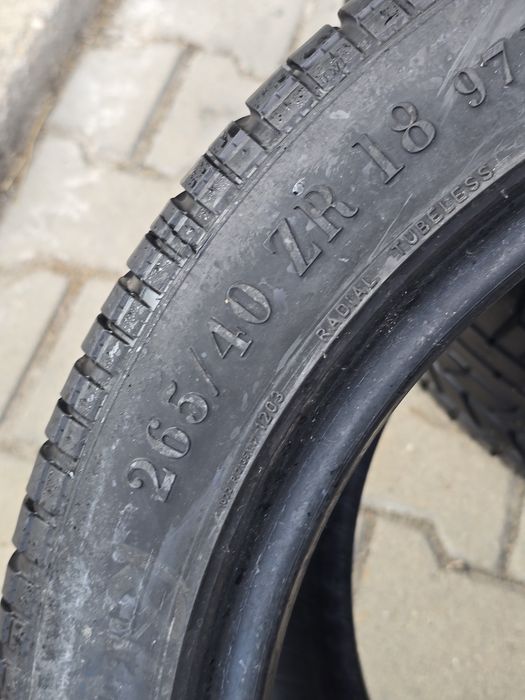 265 40 18 Pirelli