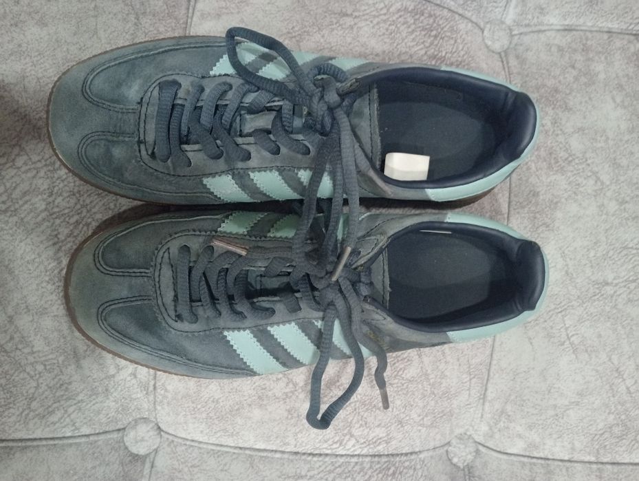 Кроссовки adidas spezial