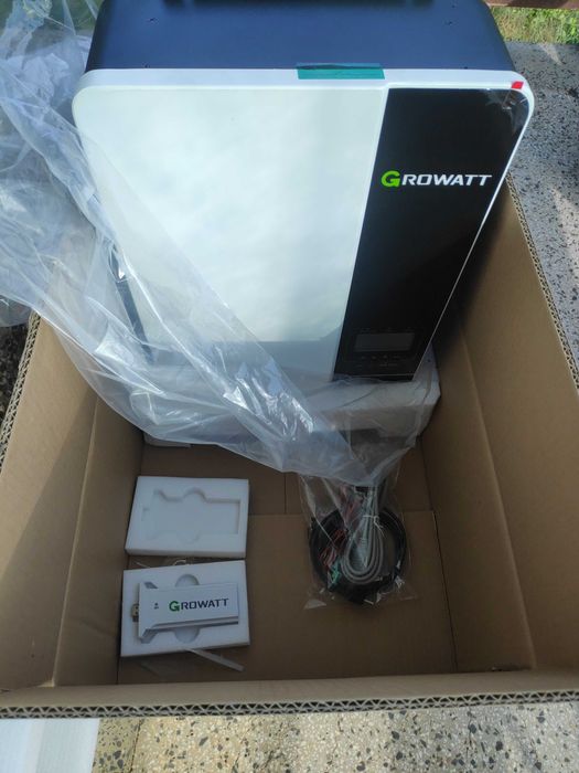 Growatt SPF5000ES + WiFi dongle