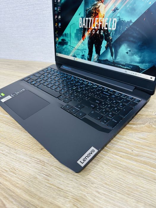 Lenovo GAMING Core i5-8 Ядерный, Мощный, Игровой для Игр и Autocad