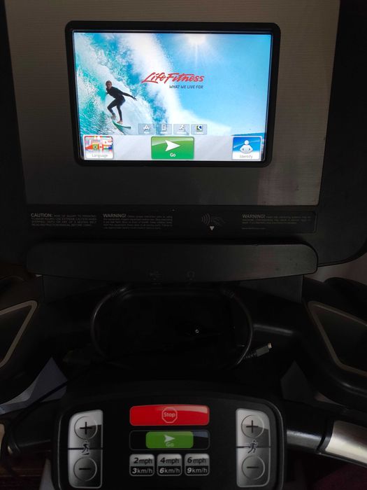 Пътека за бягане тредмил life fitness 95T