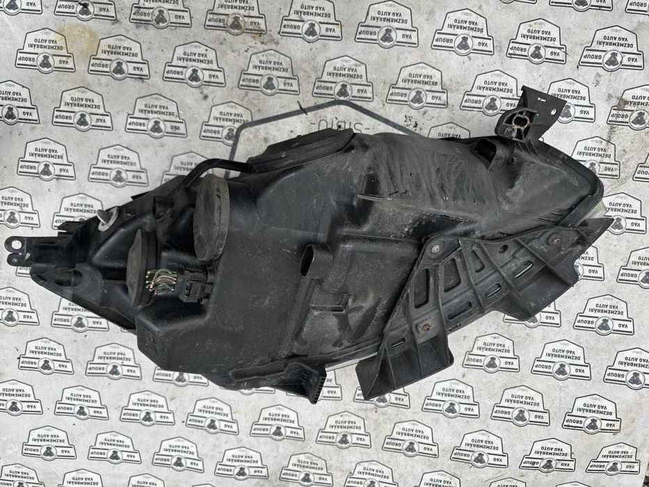 FAR Stanga dreapta  (SEMNAL ALB) CITROEN C4 PICASSO 07-14, 071705153
