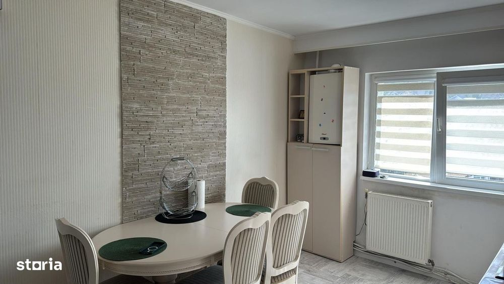 Apartament 3 camere finisat mobilat -zona centrala