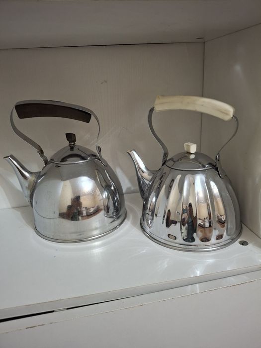 Продам  чайник мельхиор