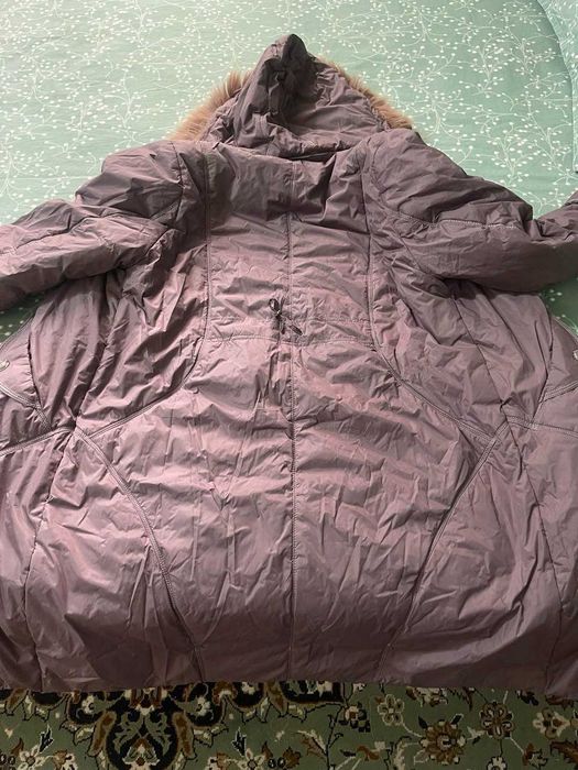Женское зимнее пальто-пуховик (новое)