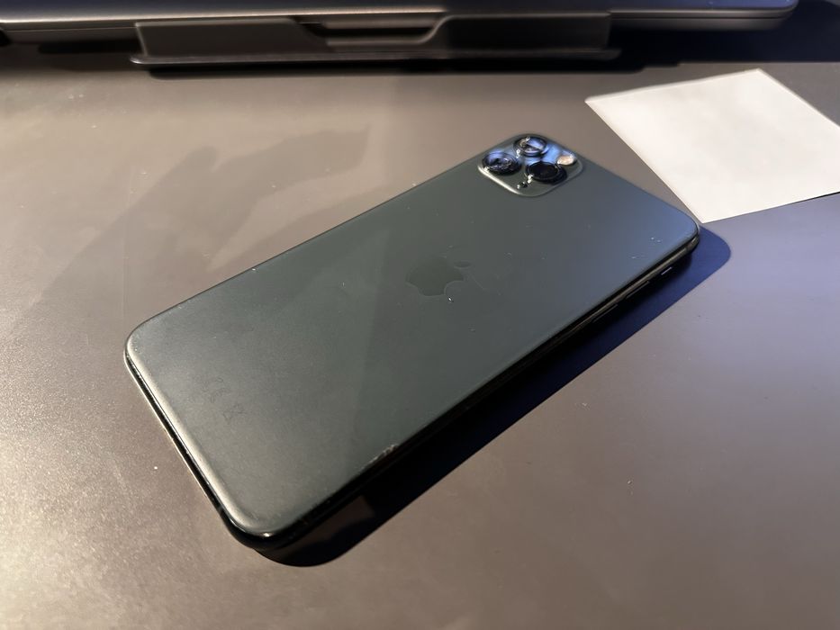 Apple iPhone 11 Pro Max – 64 GB