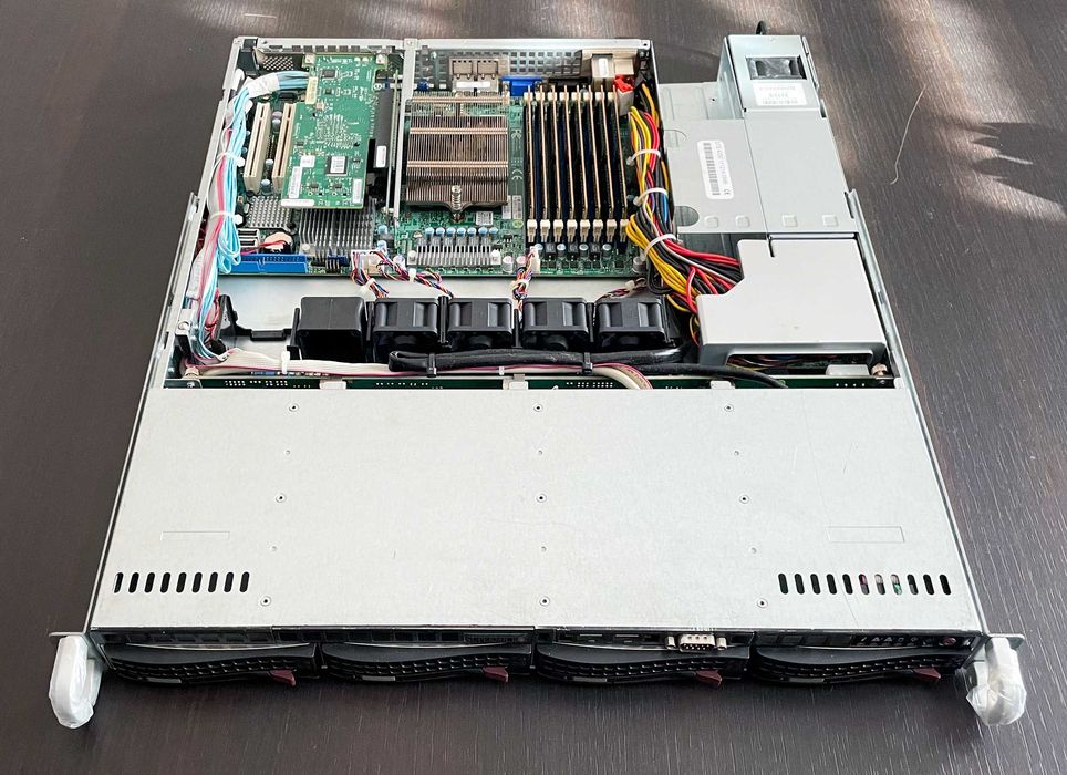 Server Supermicro Opteron 6128, 32GB DDR3, RAID LSI Arad • OLX.ro
