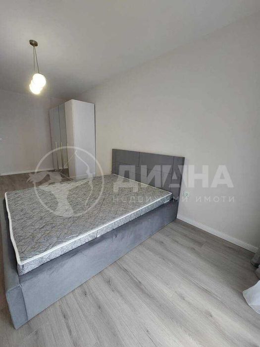 Продава се Двустаен апартамент в Пловдив, Център - 75 кв.м за 1934 €/кв.м - Снимка #2