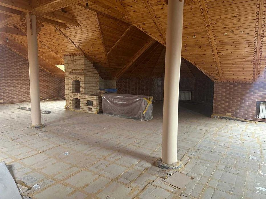 СРОЧНО!!! Продам коттедж в центре  города