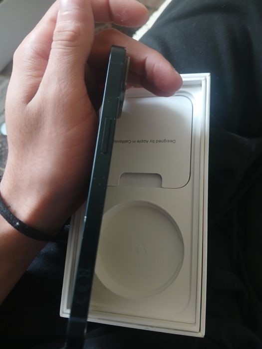 IPhone 13 de vânzare