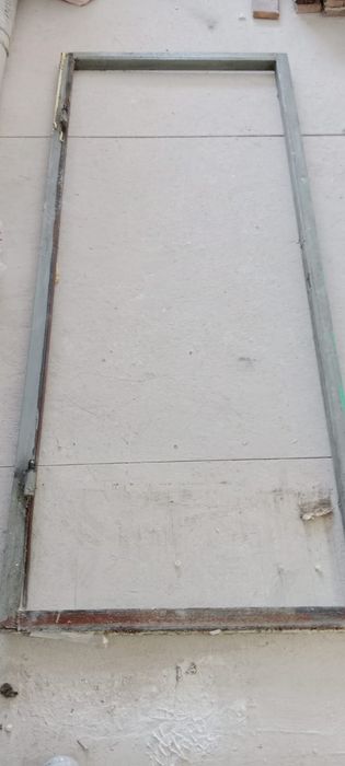 Продам дверь железный