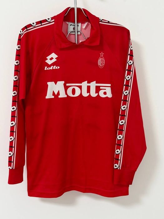 Milan lotto, Adidas Real Madrid,  Nike Inter Milan,