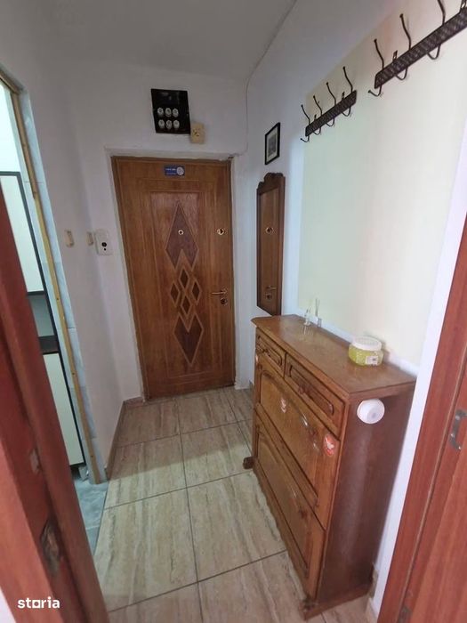 De vanzare apartament cu 2 camere mobilat si utilat, Pret 35000 euro