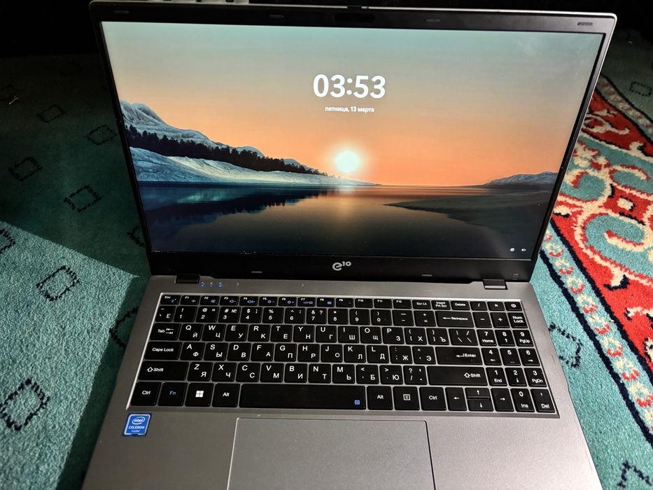 Ноутбук Асеr Е10