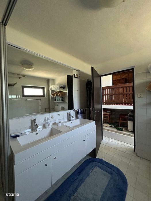 Casă de vânzare în comuna Sălătrucu, județ Argeș.