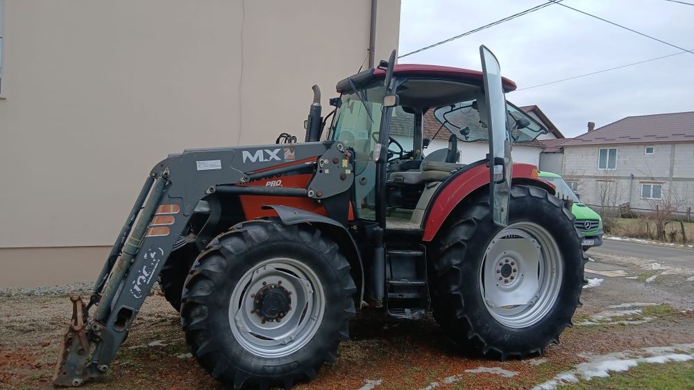 Tractor casse maxxum 100 cu incarcator  anul 2005