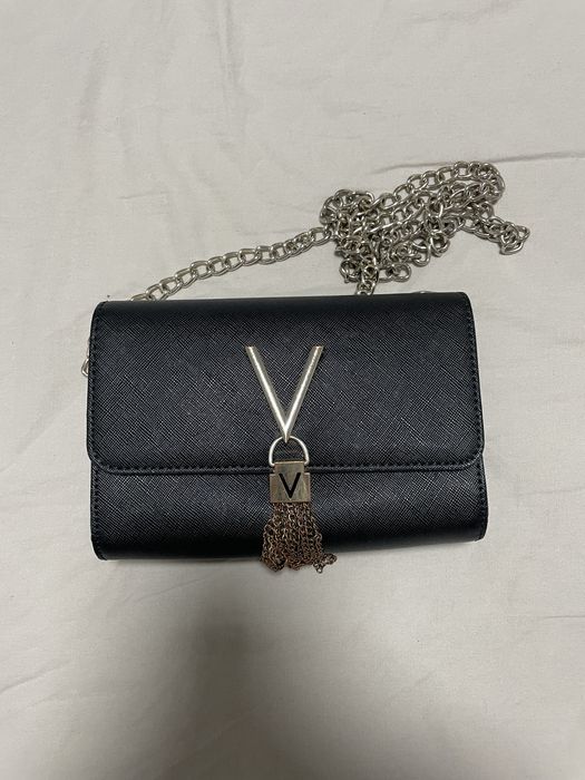 Чаерна чанта на Valentino