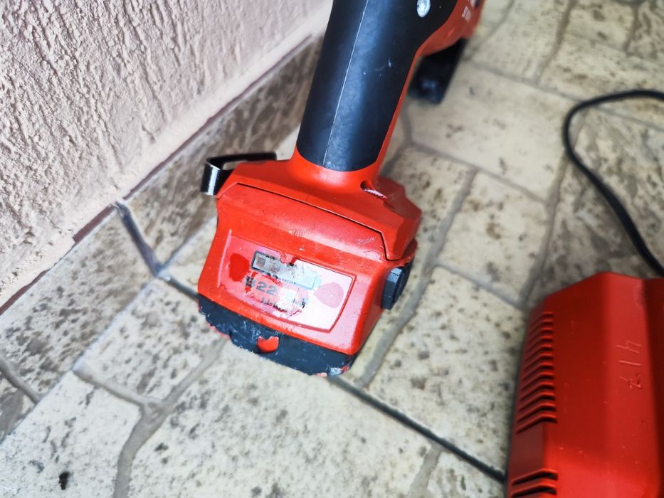 Autofiletanta cu magazie de negrese Hilti SD 5000 A22 pentru rigips