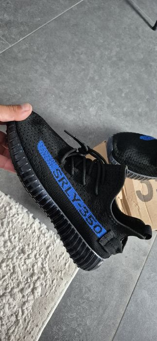 Adidas yezzy noi