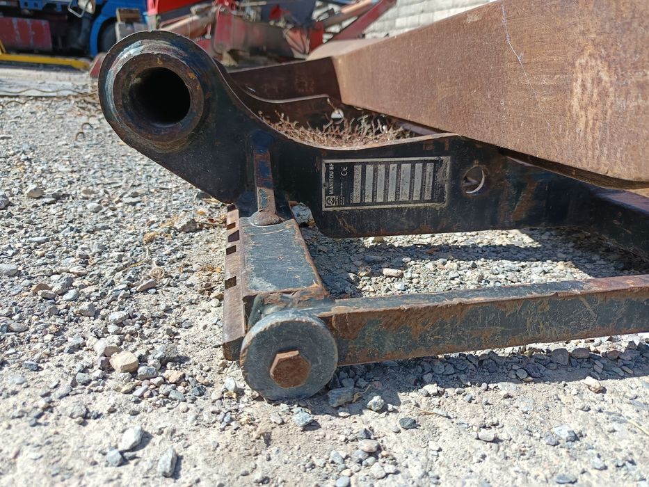 Вилы Маниту Manitou