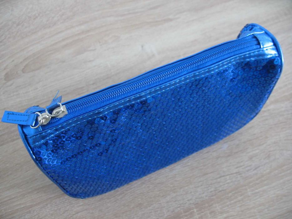 Portfard, geanta plic, pt farduri etc, cu paiete, albastra