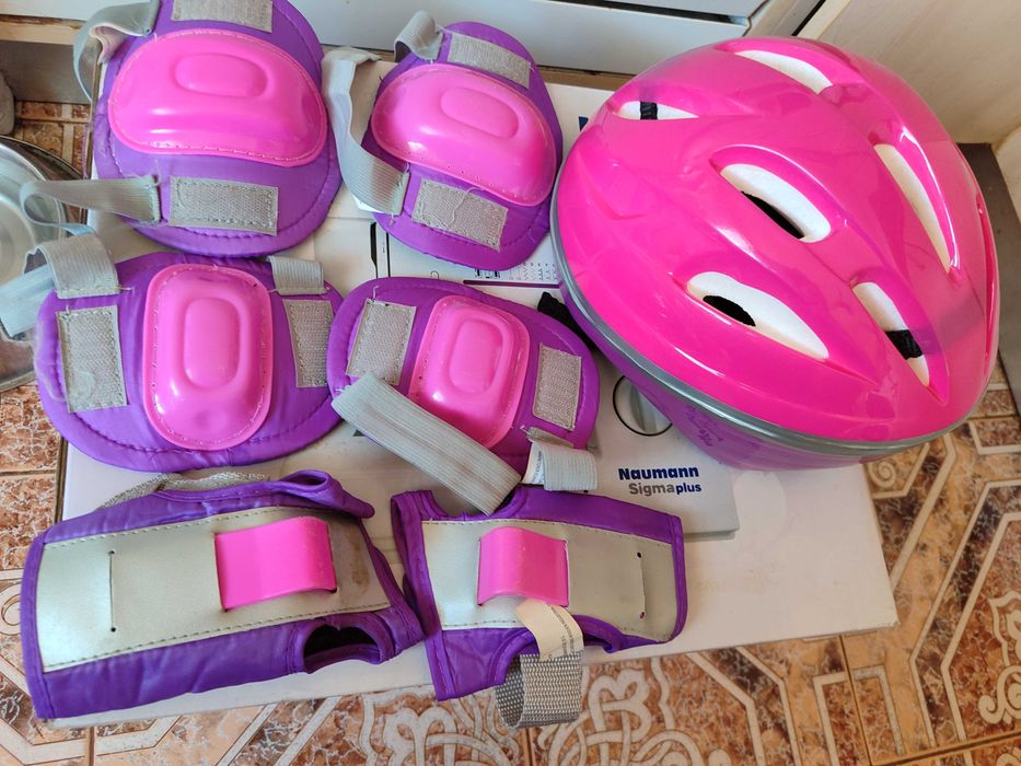 Детски ролкови кънки и ролери