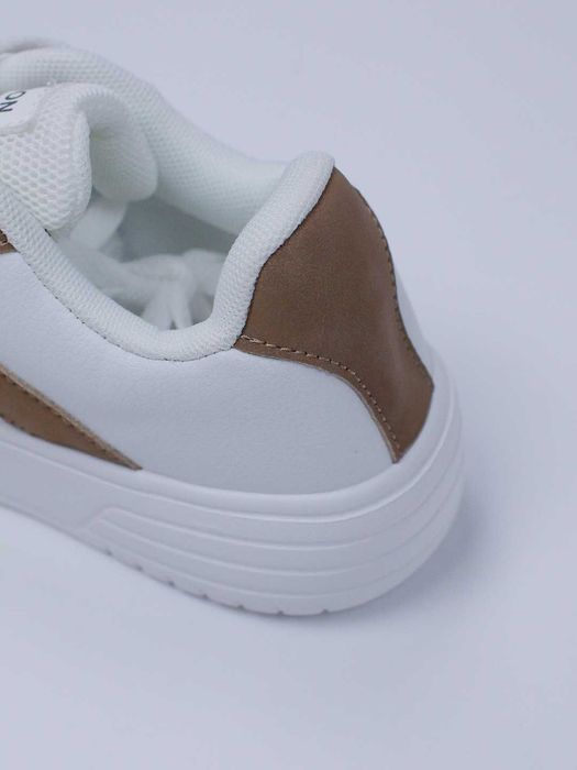 Oyoq kiyim, Krassovka, Unisex, Sifati alo darajada 36-44 razmerda