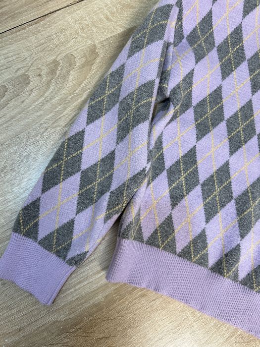 Продам костюм и кофту на девочку