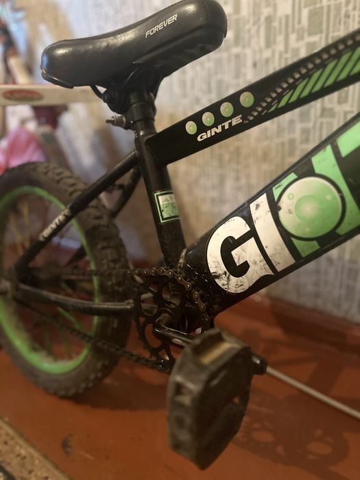 Детский велосипед покрышка 16