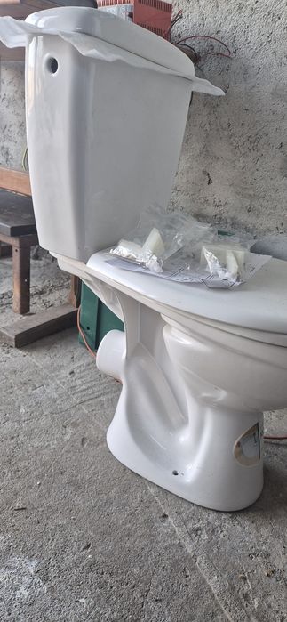 Vas de toaleta kolo nou