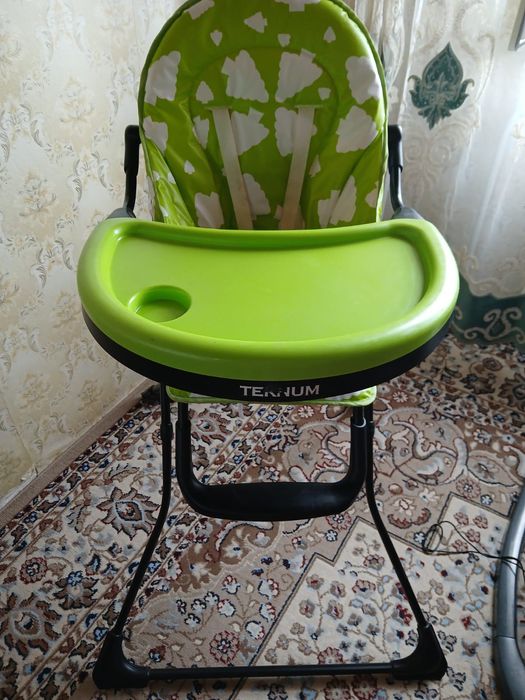 Стол для кормление