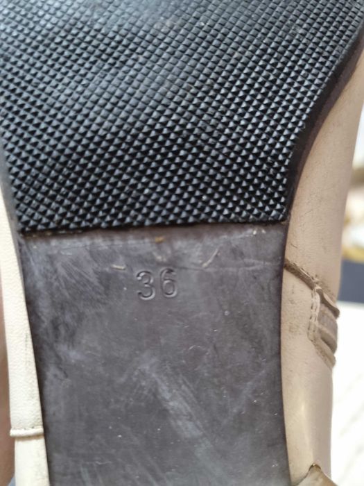 Белые зимние сапоги, Balliza