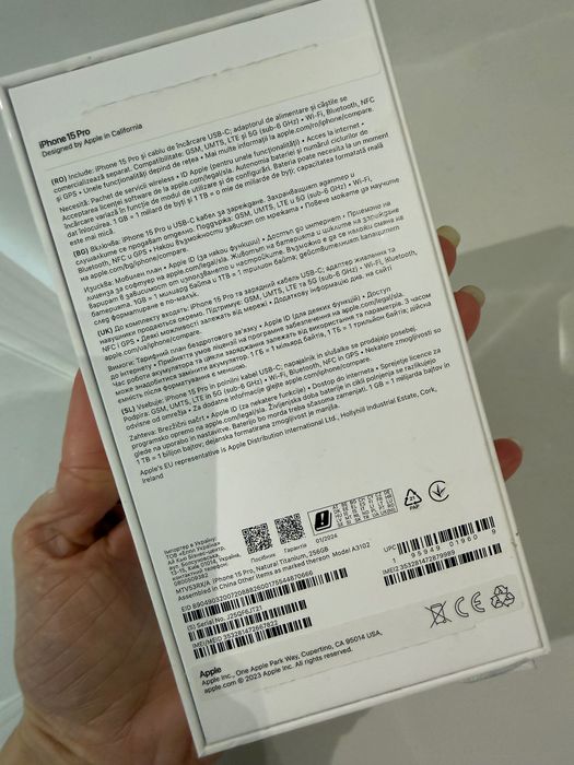 Apple iPhone 15 Pro 256GB Natural Titanium